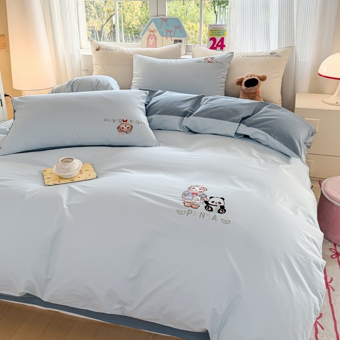 91家纺网 家纺一手货源 找家纺 （总）雲归梦 2025春夏新款全棉纯棉刺绣潮熊学院派系列四件套