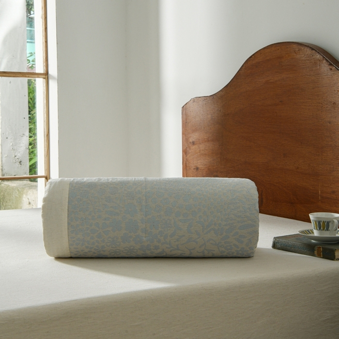 91家纺网 家纺一手货源 找家纺 简家居 2025新款简约亲肤夏被夏凉被空调被 艾丽丝的画-蓝色