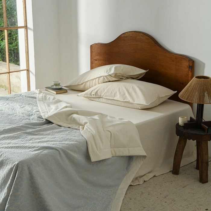 91家纺网 家纺一手货源 找家纺 简家居 2025新款简约亲肤夏被夏凉被空调被 艾丽丝的画-蓝色