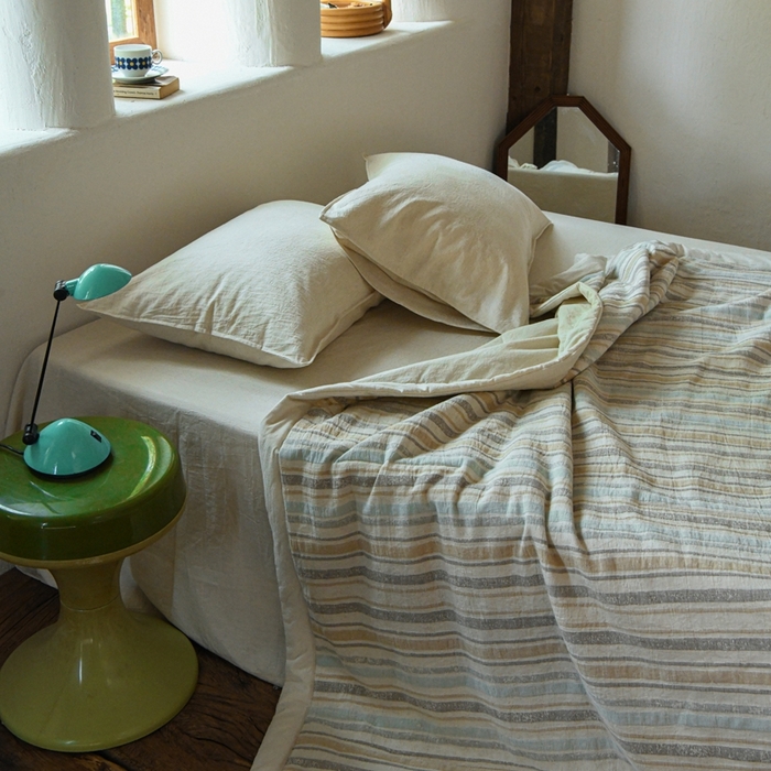 91家纺网 家纺一手货源 找家纺 简家居 2025新款简约亲肤夏被夏凉被空调被 旧日告白-薄荷绿