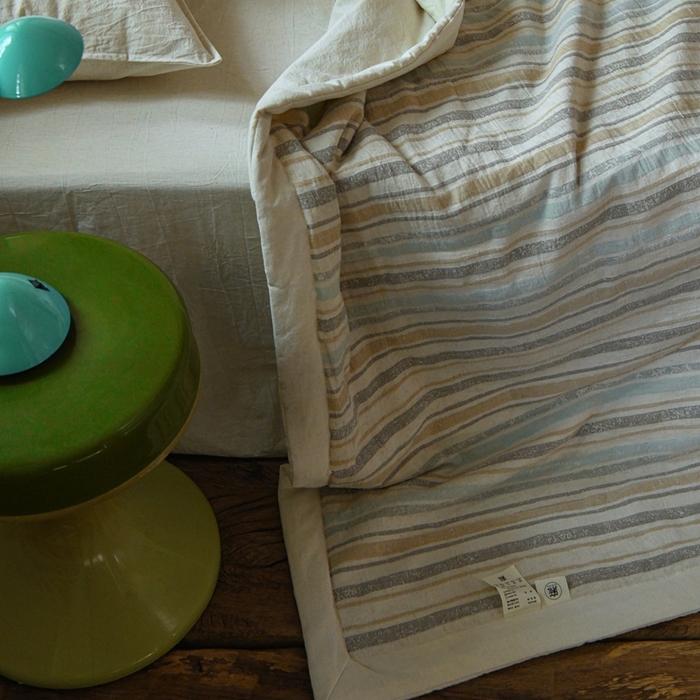 91家纺网 家纺一手货源 找家纺 简家居 2025新款简约亲肤夏被夏凉被空调被 旧日告白-薄荷绿