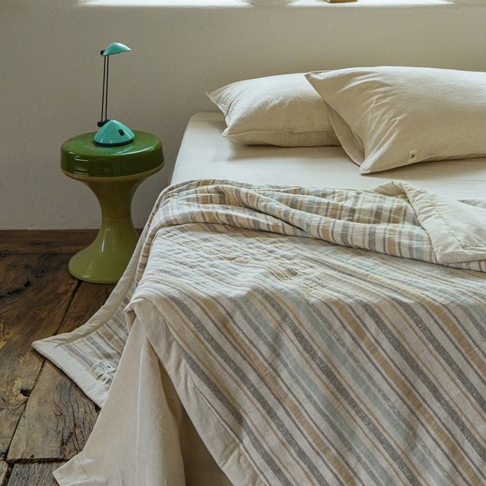 91家纺网 家纺一手货源 找家纺 简家居 2025新款简约亲肤夏被夏凉被空调被 旧日告白-薄荷绿