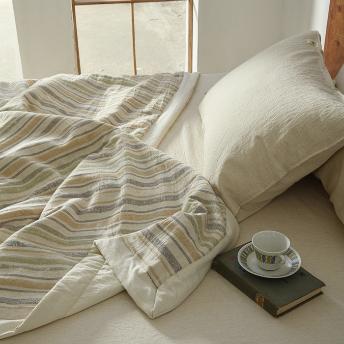 91家纺网 家纺一手货源 找家纺 简家居 2025新款简约亲肤夏被夏凉被空调被 旧日告白-草绿