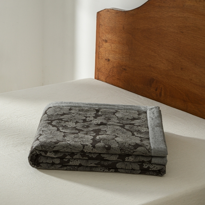 91家纺网 家纺一手货源 找家纺 简家居 2025新款简约亲肤夏被夏凉被空调被 夏被-百色花开