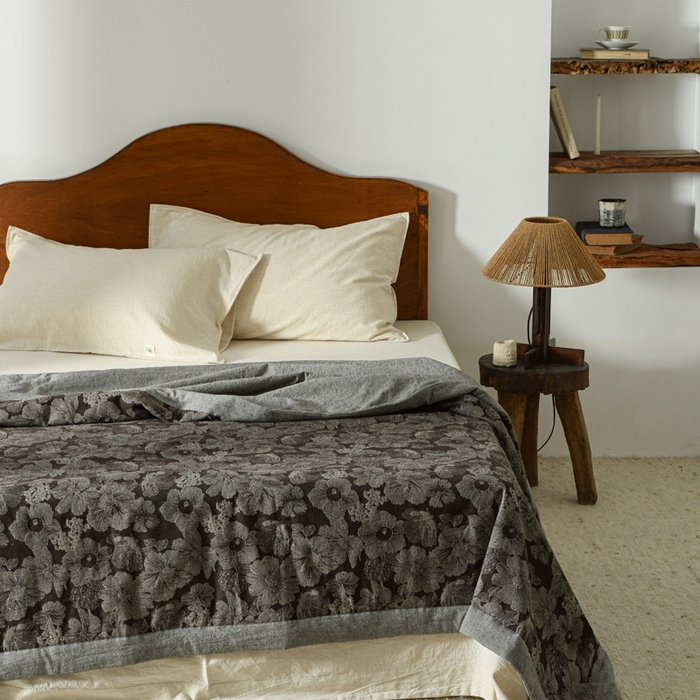 91家纺网 家纺一手货源 找家纺 简家居 2025新款简约亲肤夏被夏凉被空调被 夏被-百色花开