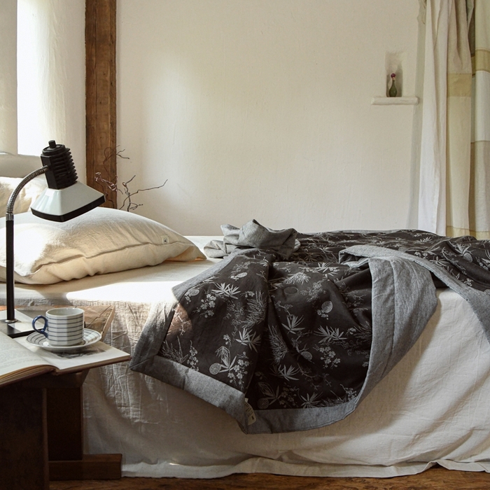 91家纺网 家纺一手货源 找家纺 简家居 2025新款简约亲肤夏被夏凉被空调被 夏被-邻家小院