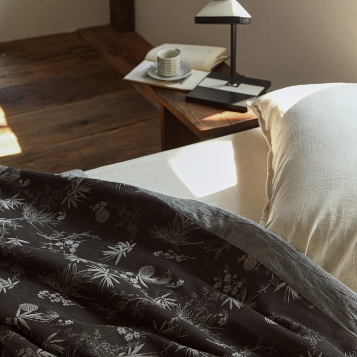 91家纺网 家纺一手货源 找家纺 简家居 2025新款简约亲肤夏被夏凉被空调被 夏被-邻家小院