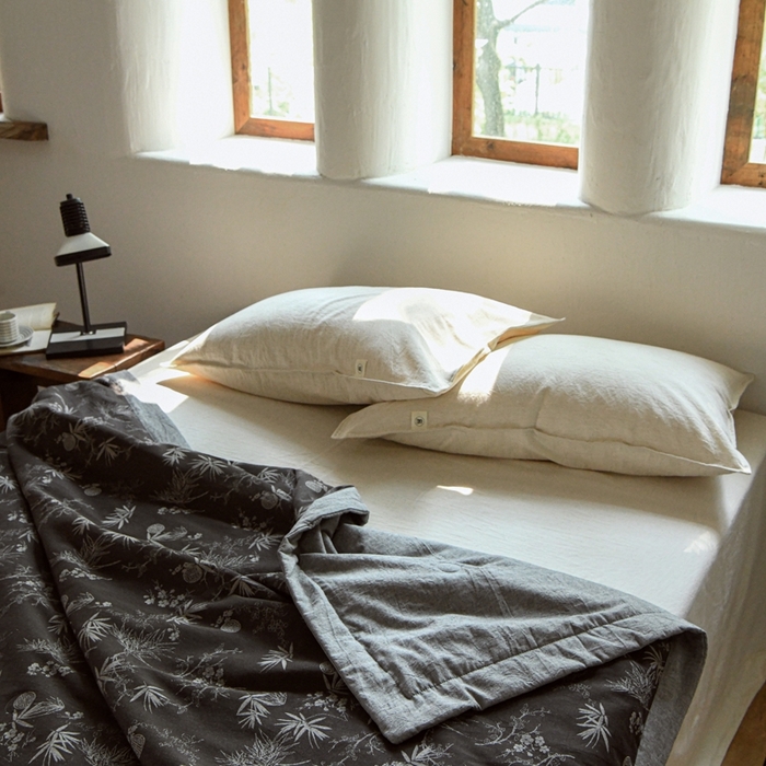 91家纺网 家纺一手货源 找家纺 简家居 2025新款简约亲肤夏被夏凉被空调被 夏被-邻家小院