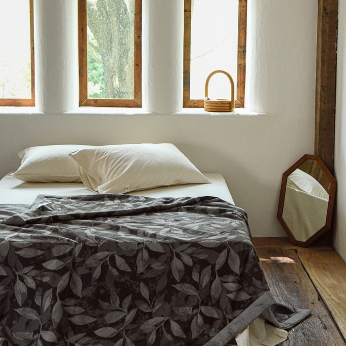 91家纺网 家纺一手货源 找家纺 简家居 2025新款简约亲肤夏被夏凉被空调被 夏被-蔓藤