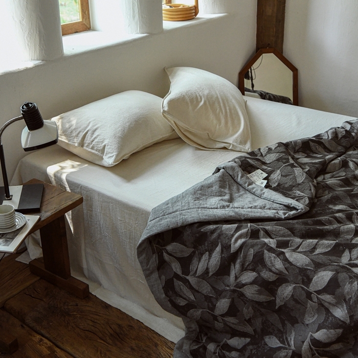 91家纺网 家纺一手货源 找家纺 简家居 2025新款简约亲肤夏被夏凉被空调被 夏被-蔓藤