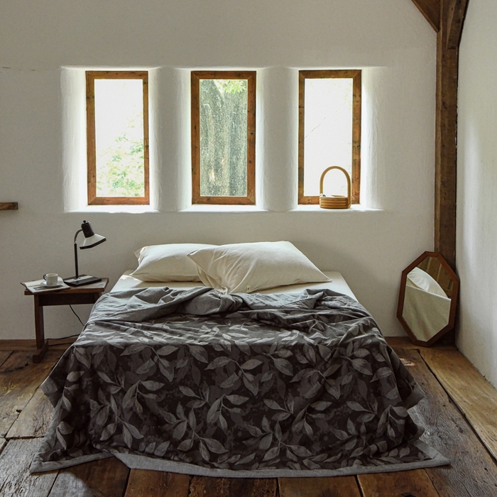 91家纺网 家纺一手货源 找家纺 简家居 2025新款简约亲肤夏被夏凉被空调被 夏被-蔓藤