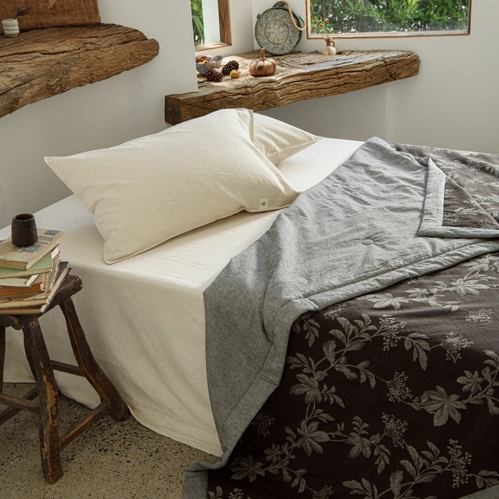 91家纺网 家纺一手货源 找家纺 简家居 2025新款简约亲肤夏被夏凉被空调被 夏被-秋恋