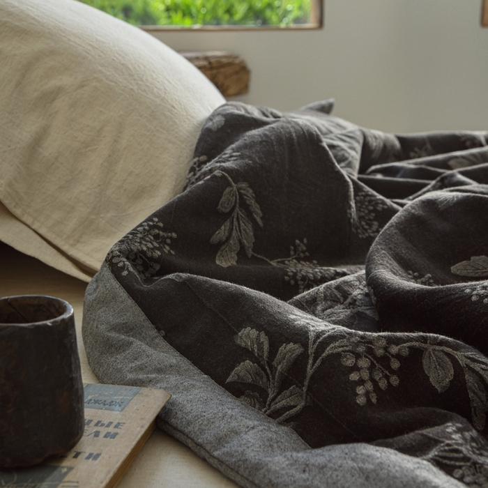 91家纺网 家纺一手货源 找家纺 简家居 2025新款简约亲肤夏被夏凉被空调被 夏被-秋恋