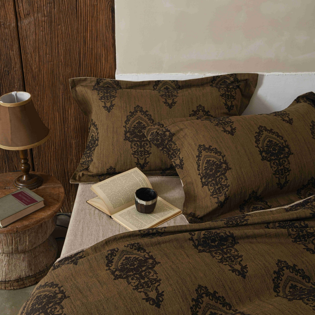 91家纺网 家纺一手货源 找家纺 简家居 2025新款高端轻奢亚麻棉四件套 日落-熔金