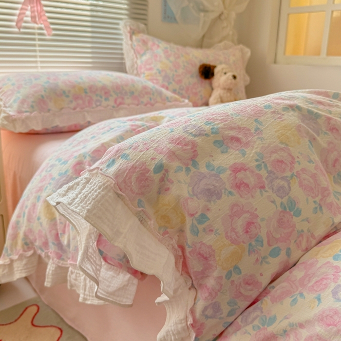 91家纺网 家纺一手货源 找家纺 繁花家居 2025新款云感棉提花学生季超温柔小花边四件套 半亩花田