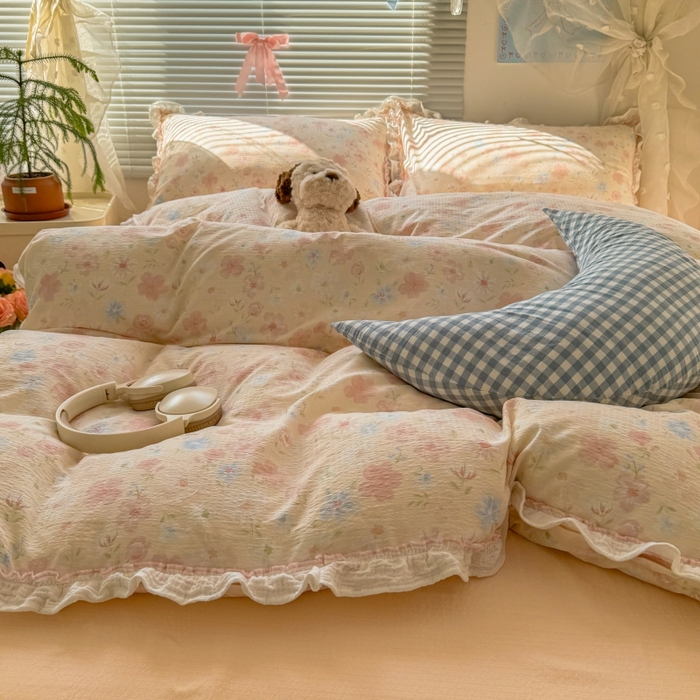 91家纺网 家纺一手货源 找家纺 繁花家居 2025新款云感棉提花学生季超温柔小花边四件套 芳华