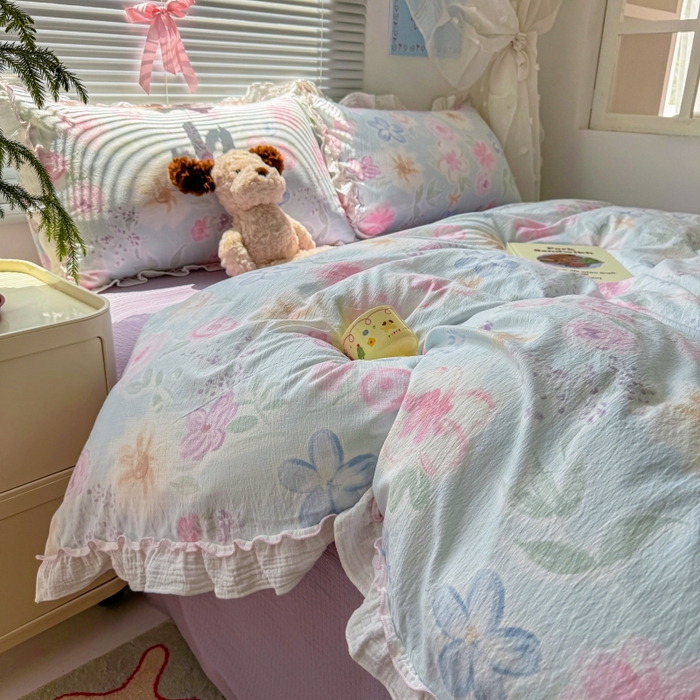 91家纺网 家纺一手货源 找家纺 繁花家居 2025新款云感棉提花学生季超温柔小花边四件套 海岛清茶