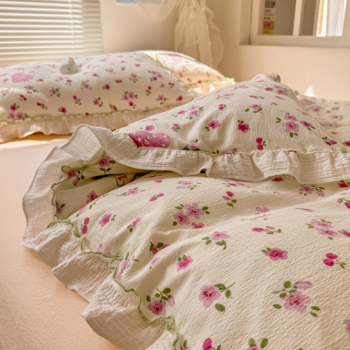 91家纺网 家纺一手货源 找家纺 繁花家居 2025新款云感棉提花学生季超温柔小花边四件套 可可西里