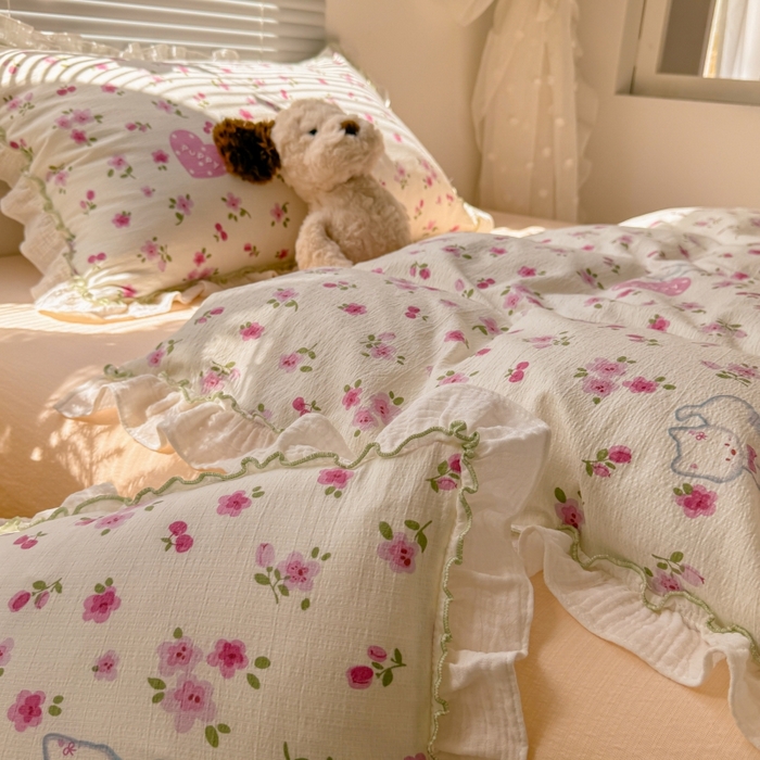 91家纺网 家纺一手货源 找家纺 繁花家居 2025新款云感棉提花学生季超温柔小花边四件套 可可西里