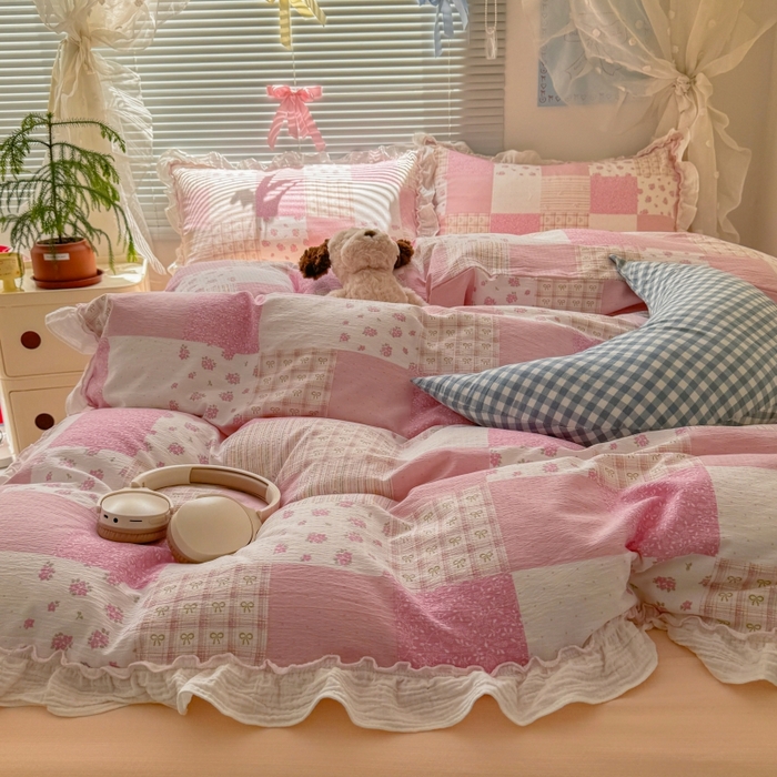 91家纺网 家纺一手货源 找家纺 繁花家居 2025新款云感棉提花学生季超温柔小花边四件套 克拉之恋