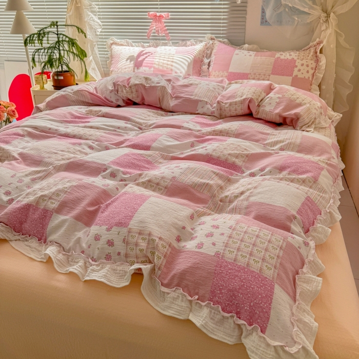 91家纺网 家纺一手货源 找家纺 繁花家居 2025新款云感棉提花学生季超温柔小花边四件套 克拉之恋