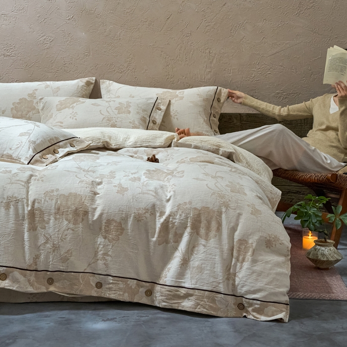 91家纺网 家纺一手货源 找家纺 春皖家纺 2025新款棉麻大提花双层纱系列四件套-纽扣款 浮锦