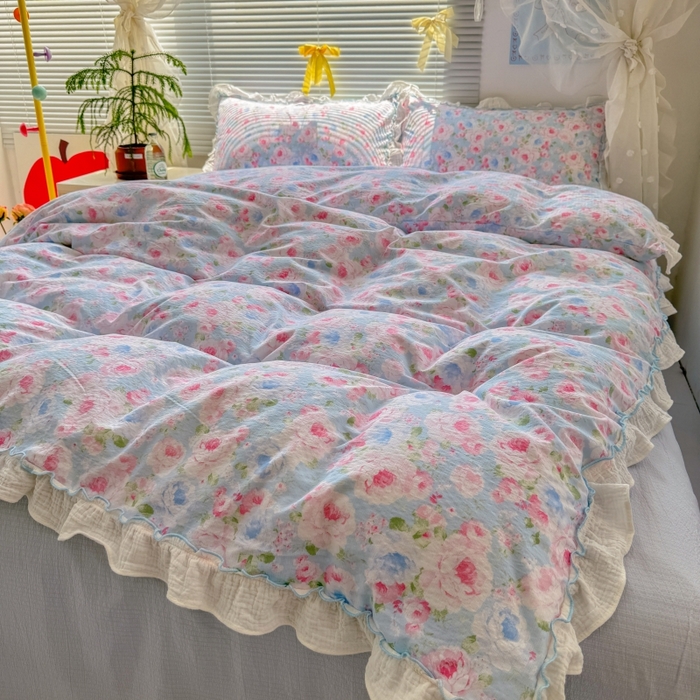 91家纺网 家纺一手货源 找家纺 繁花家居 2025新款云感棉提花学生季超温柔小花边四件套 南笙假日