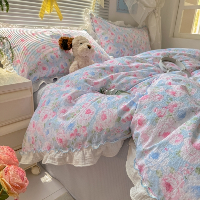 91家纺网 家纺一手货源 找家纺 繁花家居 2025新款云感棉提花学生季超温柔小花边四件套 南笙假日