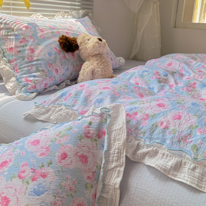 91家纺网 家纺一手货源 找家纺 繁花家居 2025新款云感棉提花学生季超温柔小花边四件套 南笙假日