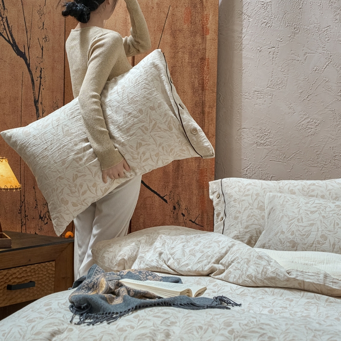 91家纺网 家纺一手货源 找家纺 春皖家纺 2025新款棉麻大提花双层纱系列四件套-纽扣款 赫素