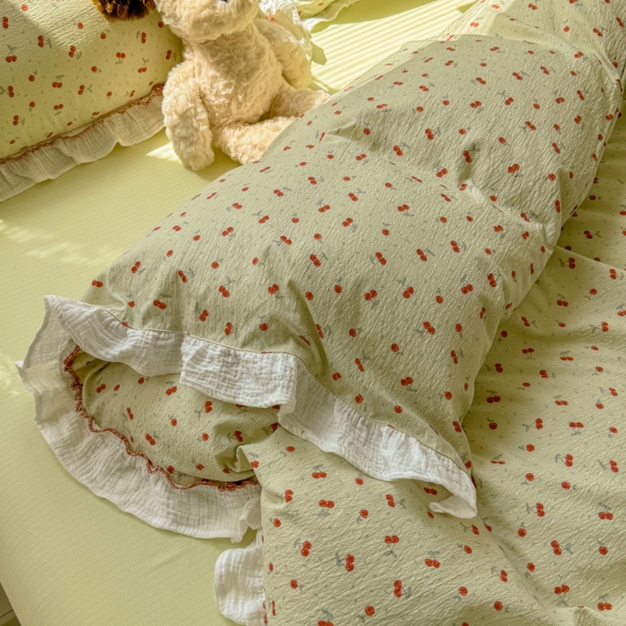 91家纺网 家纺一手货源 找家纺 繁花家居 2025新款云感棉提花学生季超温柔小花边四件套 青樱