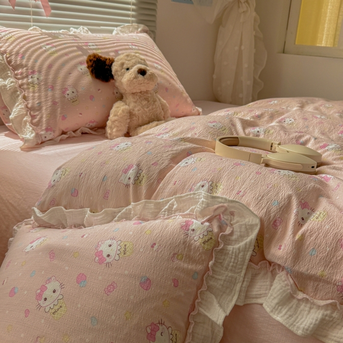 91家纺网 家纺一手货源 找家纺 繁花家居 2025新款云感棉提花学生季超温柔小花边四件套 圣代甜喵-粉