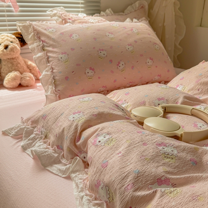 91家纺网 家纺一手货源 找家纺 繁花家居 2025新款云感棉提花学生季超温柔小花边四件套 圣代甜喵-粉