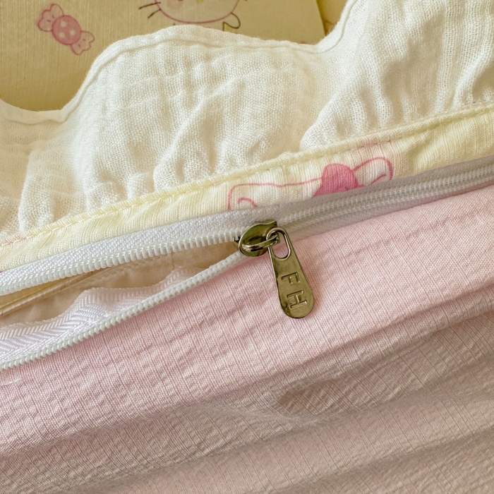 91家纺网 家纺一手货源 找家纺 繁花家居 2025新款云感棉提花学生季超温柔小花边四件套 圣代甜喵-米