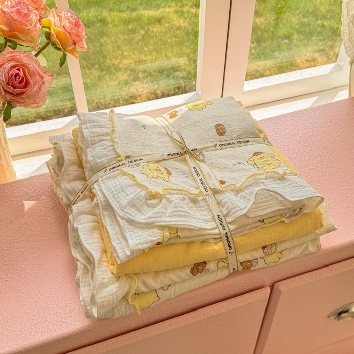 91家纺网 家纺一手货源 找家纺 繁花家居 2025新款云感棉提花学生季超温柔小花边四件套 小狗布丁