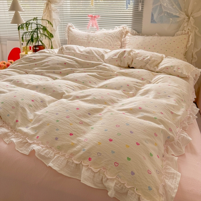 91家纺网 家纺一手货源 找家纺 繁花家居 2025新款云感棉提花学生季超温柔小花边四件套 心型糖露