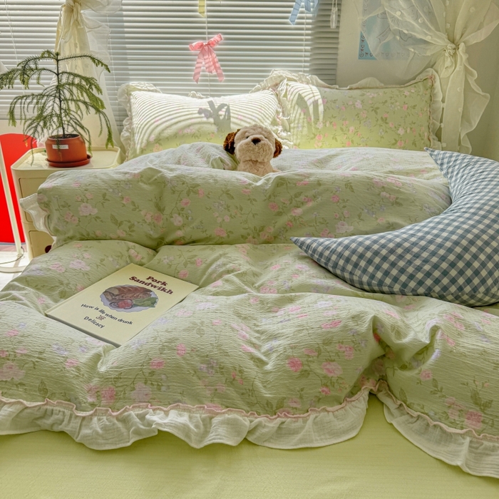 91家纺网 家纺一手货源 找家纺 繁花家居 2025新款云感棉提花学生季超温柔小花边四件套 叶雨浪漫