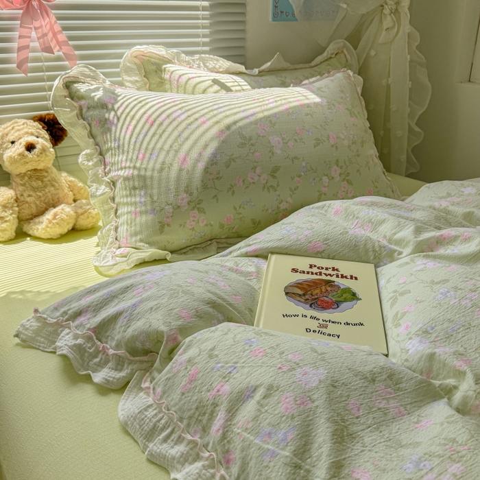 91家纺网 家纺一手货源 找家纺 繁花家居 2025新款云感棉提花学生季超温柔小花边四件套 叶雨浪漫