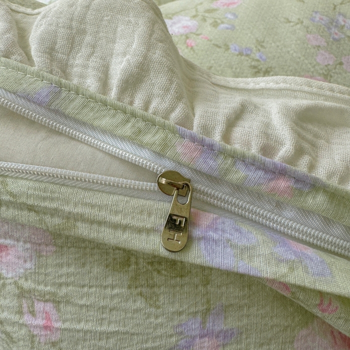 91家纺网 家纺一手货源 找家纺 繁花家居 2025新款云感棉提花学生季超温柔小花边四件套 叶雨浪漫