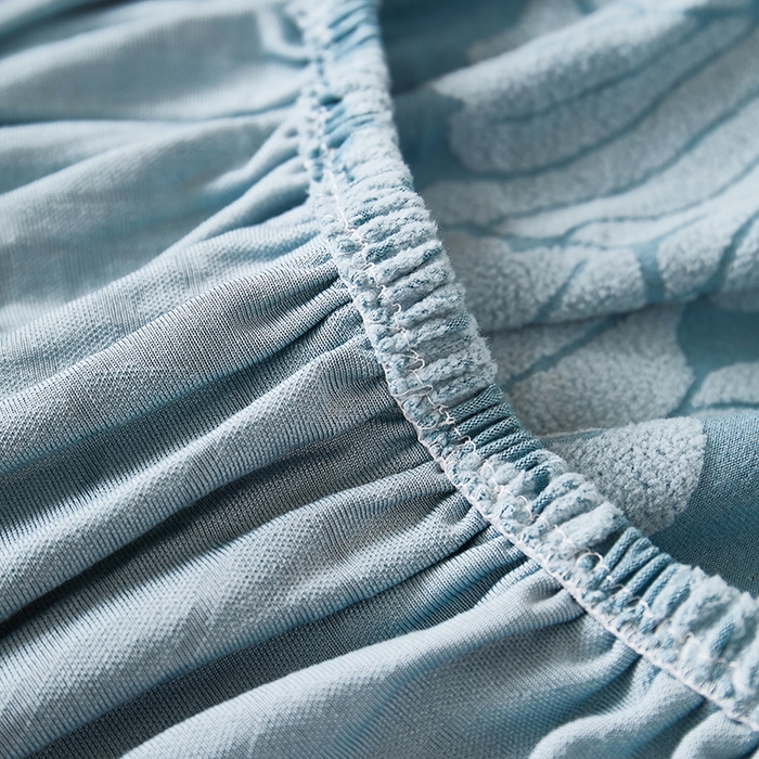 91家纺网 家纺一手货源 找家纺 丝绮鹿 2025新款羊羔绒直排松紧款沙发套-枫叶 枫叶-宁静蓝