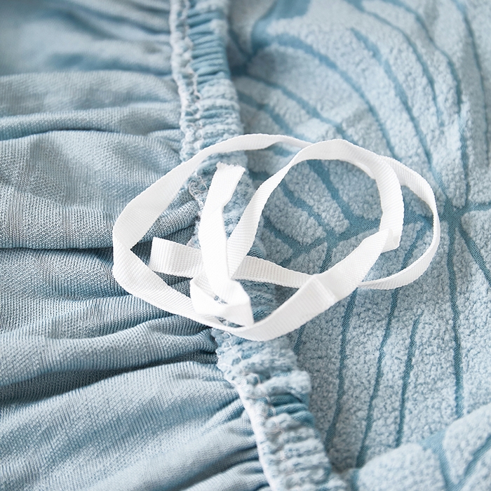 91家纺网 家纺一手货源 找家纺 丝绮鹿 2025新款羊羔绒直排松紧款沙发套-枫叶 枫叶-宁静蓝