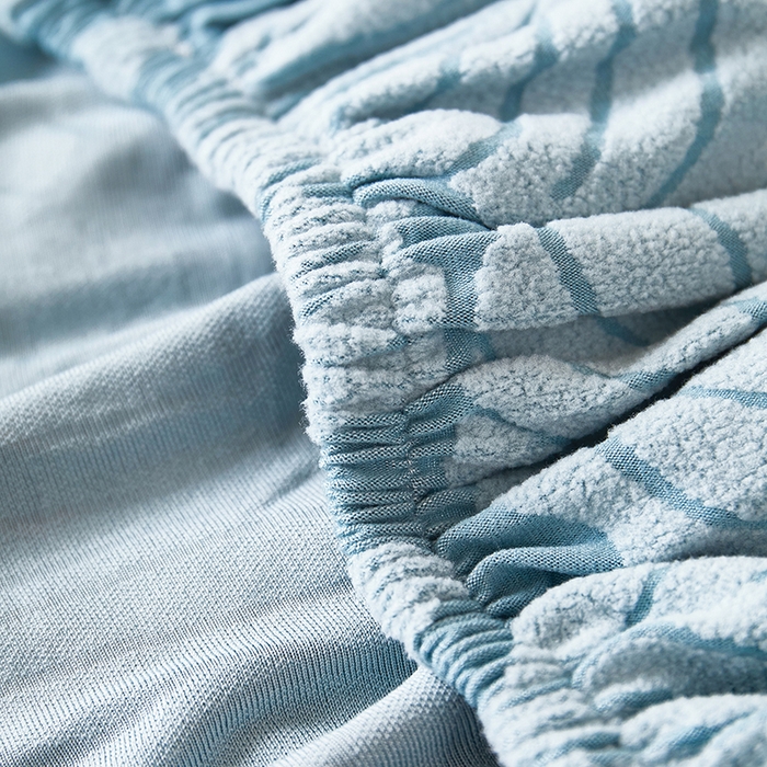 91家纺网 家纺一手货源 找家纺 丝绮鹿 2025新款羊羔绒直排松紧款沙发套-枫叶 枫叶-宁静蓝