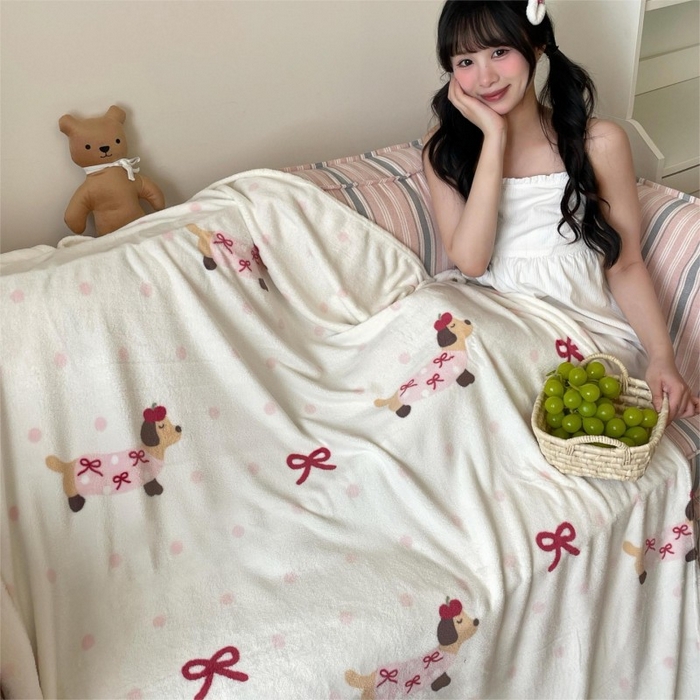 顾里家纺 2025新款ins少女奶油治愈双面牛奶绒毯 波点腊肠狗