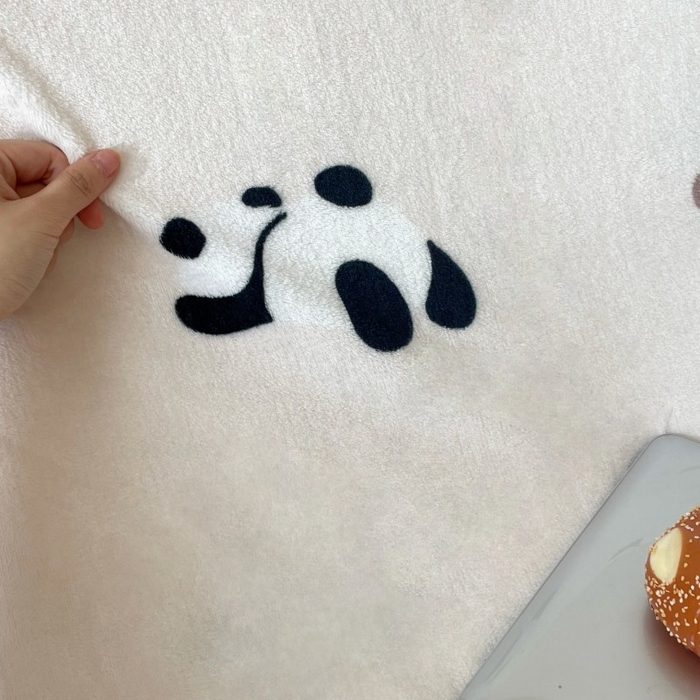 91家纺网 家纺一手货源 找家纺 顾里家纺 2025新款ins少女奶油治愈双面牛奶绒毯 波点熊猫