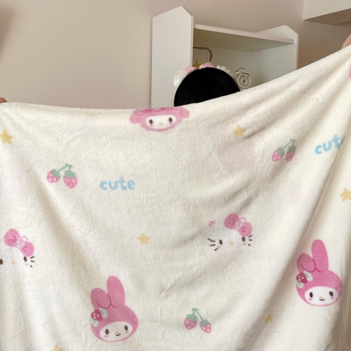 91家纺网 家纺一手货源 找家纺 顾里家纺 2025新款ins少女奶油治愈双面牛奶绒毯 草莓伙伴