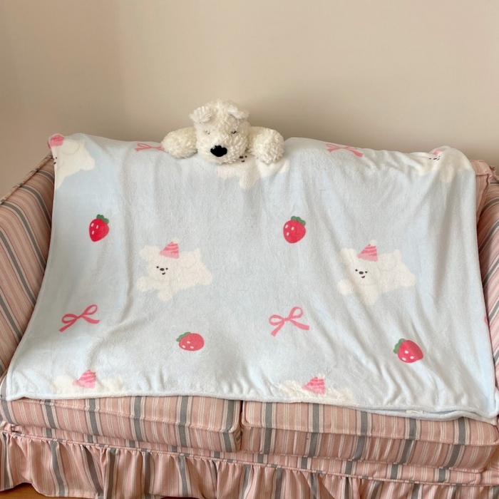 91家纺网 家纺一手货源 找家纺 顾里家纺 2025新款ins少女奶油治愈双面牛奶绒毯 草莓小狗