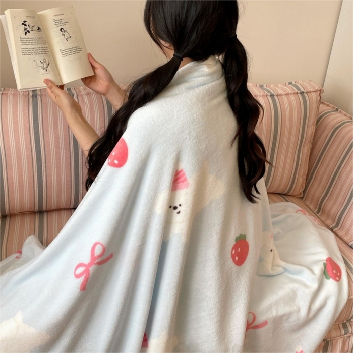 91家纺网 家纺一手货源 找家纺 顾里家纺 2025新款ins少女奶油治愈双面牛奶绒毯 草莓小狗