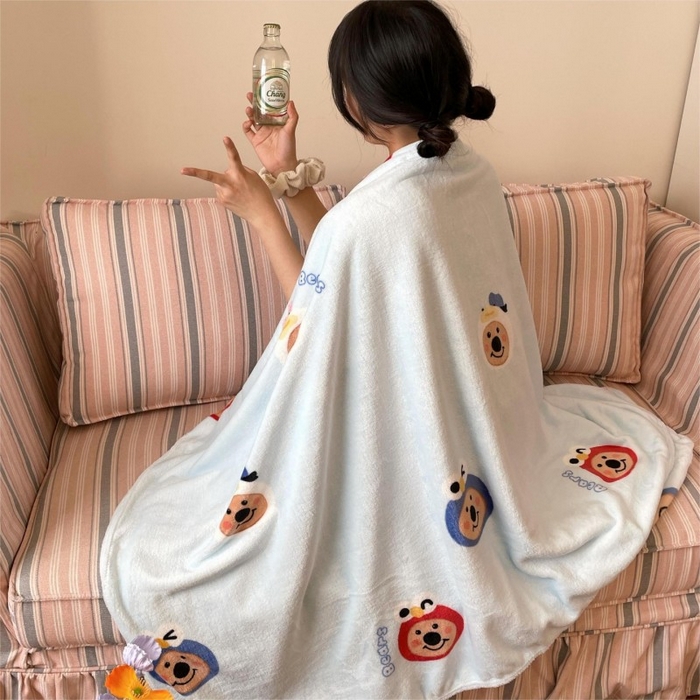 91家纺网 家纺一手货源 找家纺 顾里家纺 2025新款ins少女奶油治愈双面牛奶绒毯 大眼熊