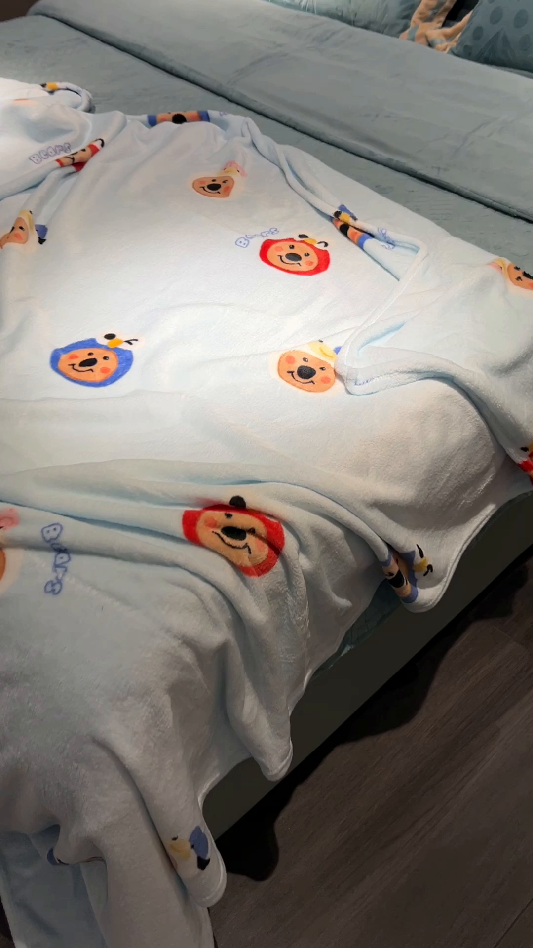 91家纺网 家纺一手货源 找家纺 顾里家纺 2025新款ins少女奶油治愈双面牛奶绒毯 大眼熊