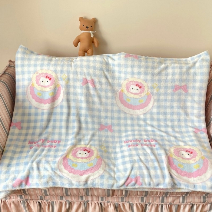 91家纺网 家纺一手货源 找家纺 顾里家纺 2025新款ins少女奶油治愈双面牛奶绒毯 蛋糕花猫